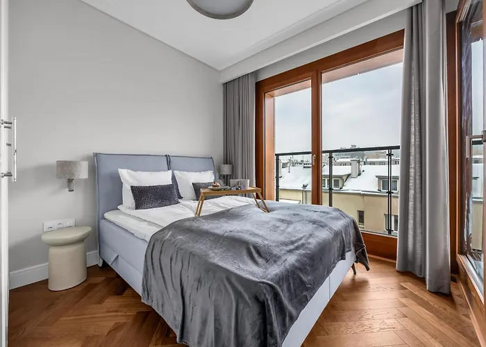 Ochota - Parking, Balcony & Railway Nearby - By Rentujemy