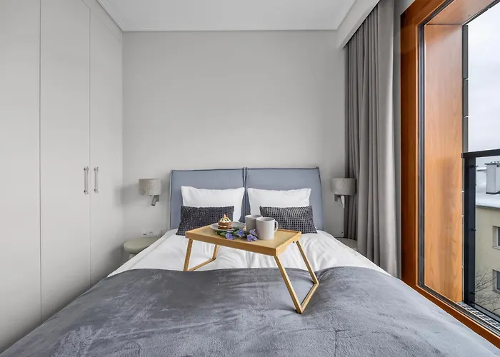 Ochota - Parking, Balcony & Railway Nearby - By Rentujemy Appartement